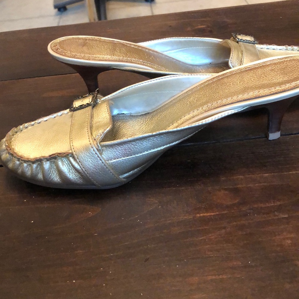 Size 8 - Picture 2 of 5